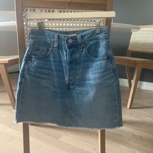 Levi’s Bernal Tide Denim Ribcage Skirt